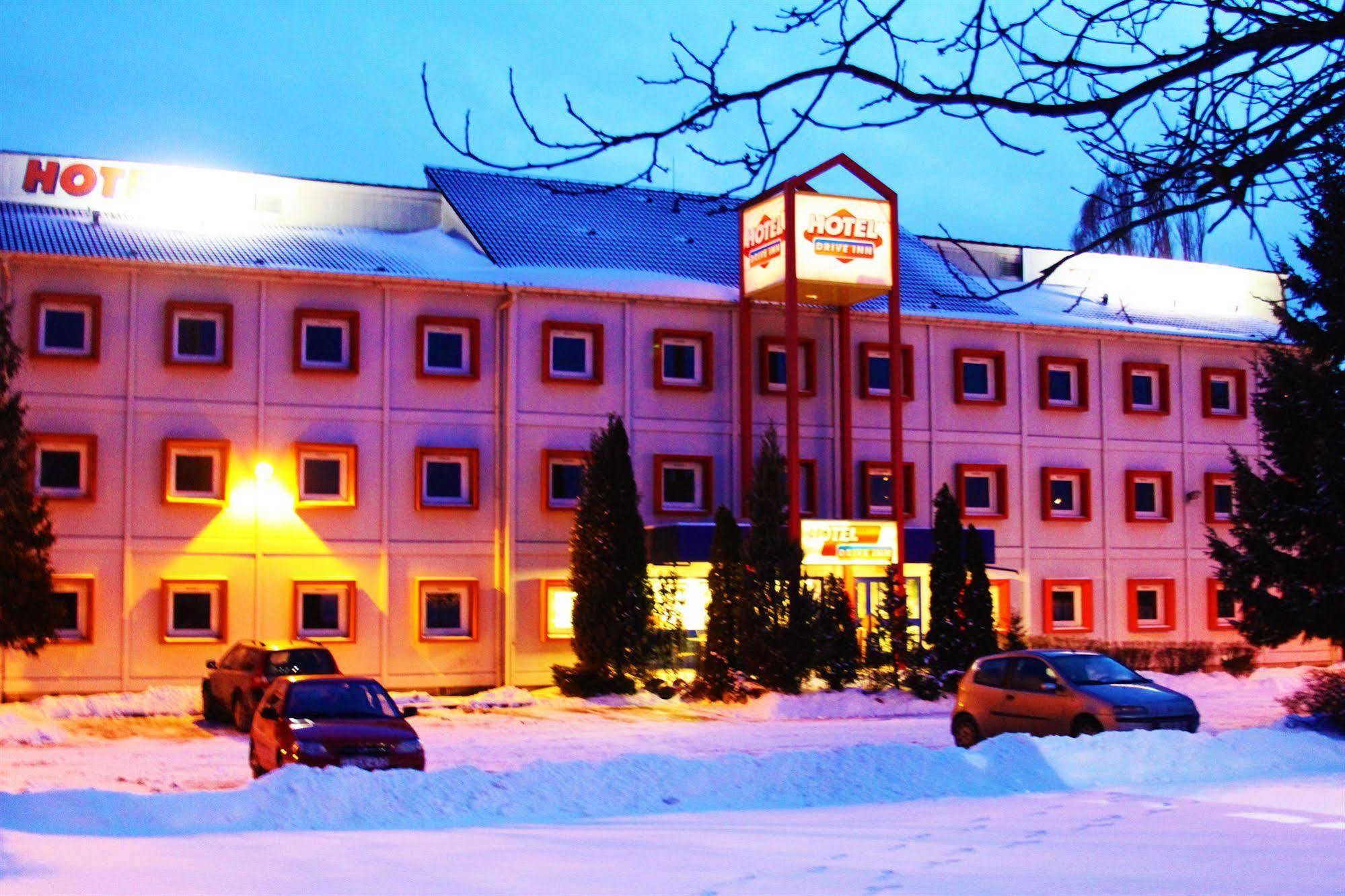 Drive Inn Hotel Törökbálint Exteriör bild