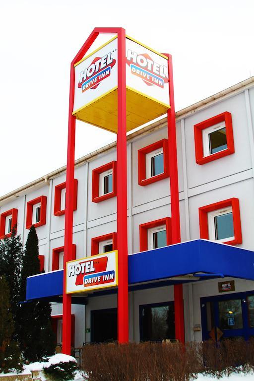 Drive Inn Hotel Törökbálint Exteriör bild